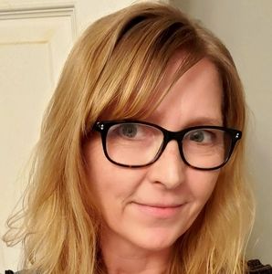 Meet your Posher, Jacqueline